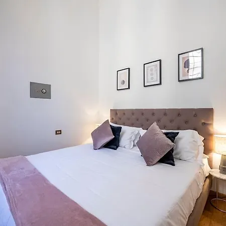 Palace Strozzi 200mq Penthouse 3 King Size Διαμέρισμα